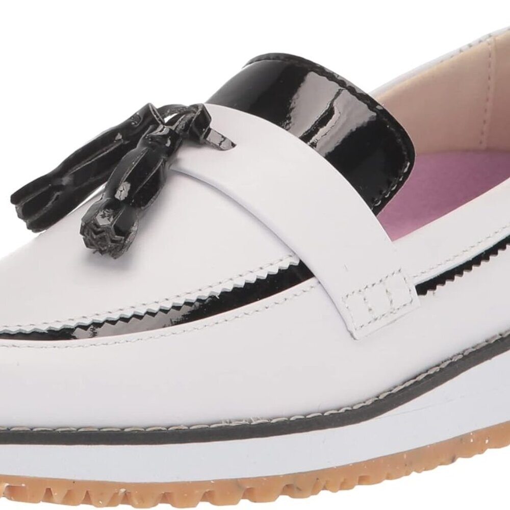 Women's Leather Golf Shoe Size 9 Spikeless Rubber Sole Slip-On Comfortable